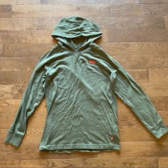 Levi’s Shirt - Picture 3 of 9